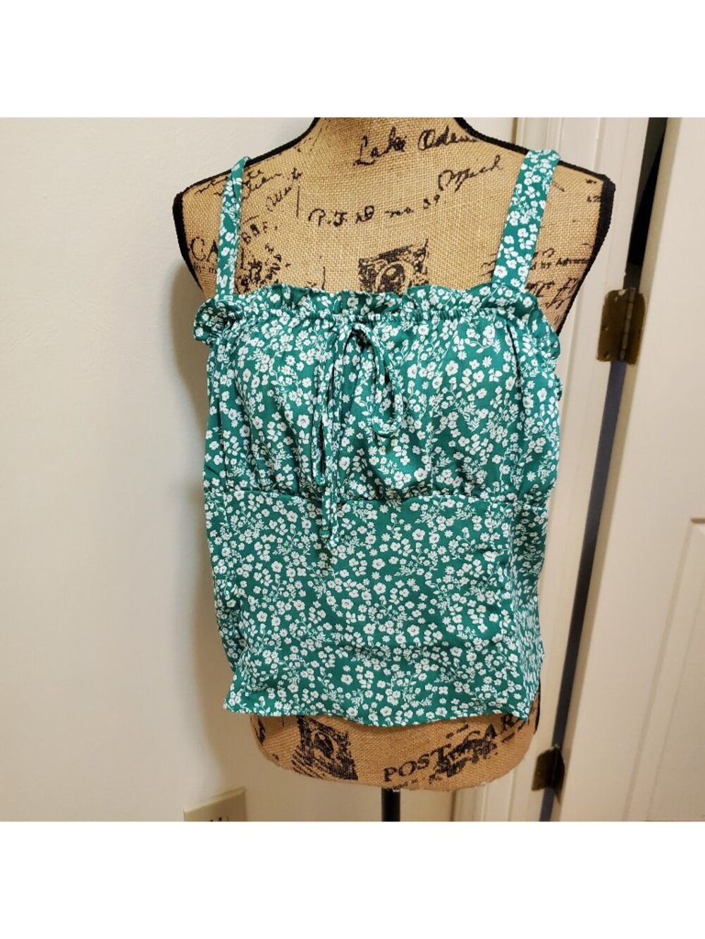 The General Good Green Floral Top Size L Feminine Coquette